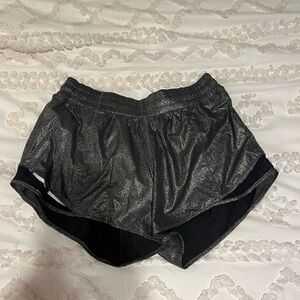 Lululemon Athletica Metallic Black Shorts size 6